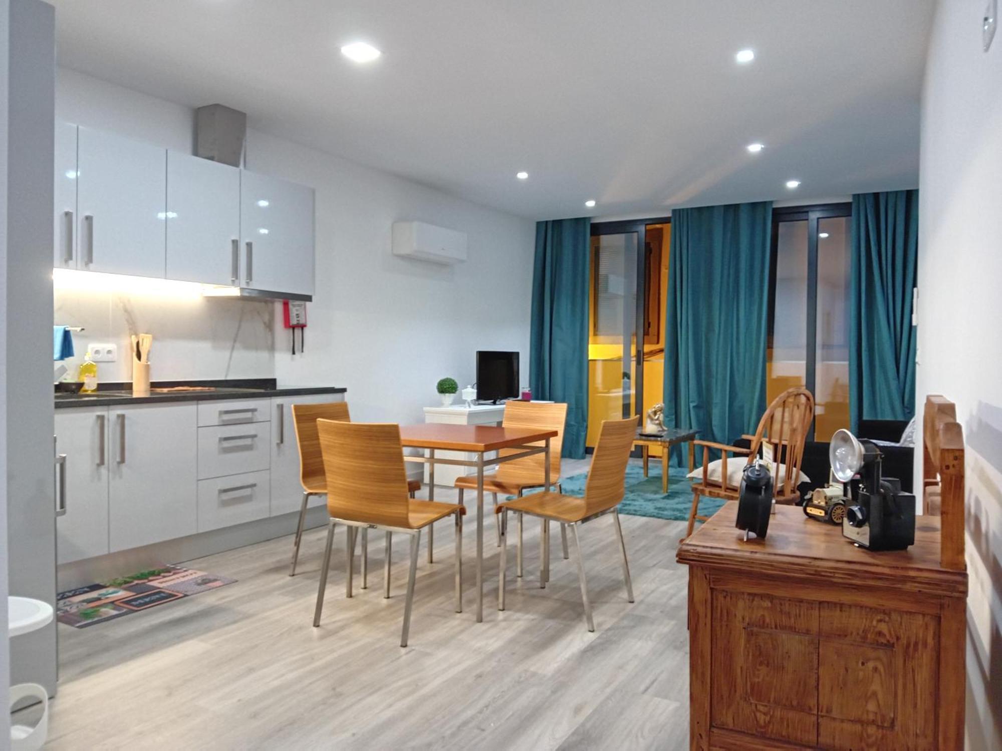 Living Caboqueira Apartment ฟุงชาล ภายนอก รูปภาพ